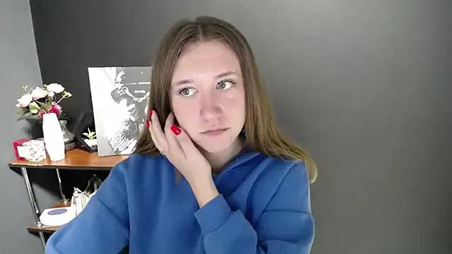 mini_bettie from StripChat