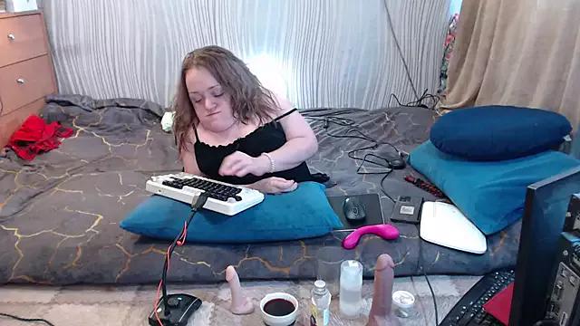 MiniNatalie from StripChat