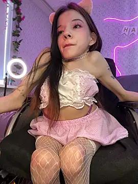 MiniSophiaa from StripChat