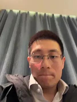 miniyellower from StripChat