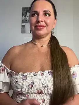 MIRAA_LUV webcams show profile image 