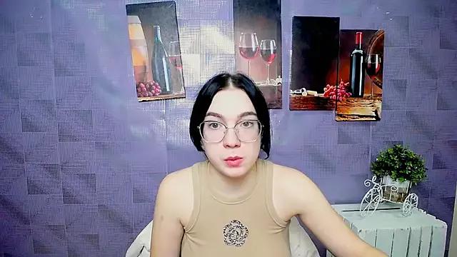 MiraBabe_ from StripChat is Freechat