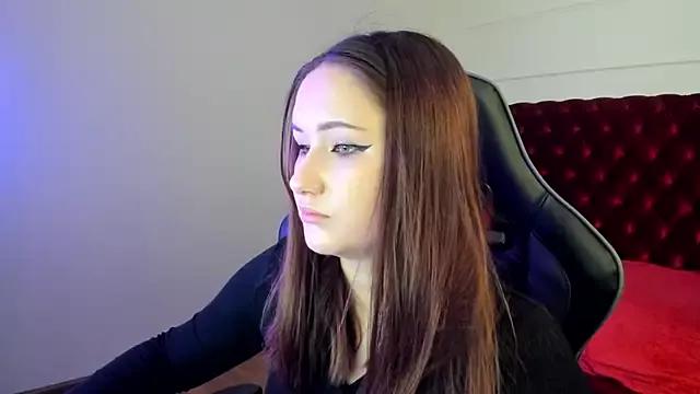 MiraEvansi from StripChat is Freechat