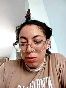 Miranda_sexlove_ from StripChat is Freechat