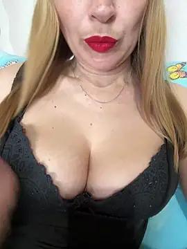 Miri_Elise from StripChat