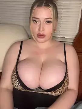 miriase from StripChat