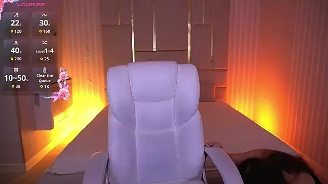 MirielleNymph from StripChat