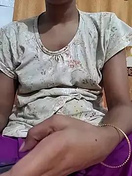 miss-amelia9 from StripChat