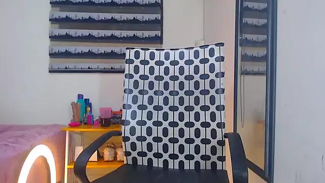 Miss-Cuteface from StripChat