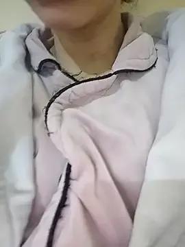 Miss-Lynda from StripChat is Freechat