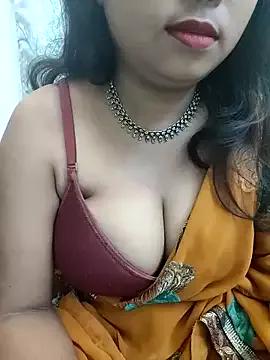 Miss-oly from StripChat
