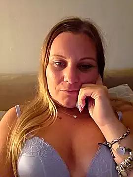 Miss-ShelbyXX from StripChat