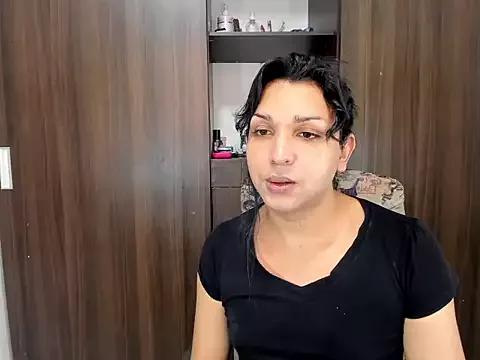 Photos of miss_bigcockts from StripChat is Freechat