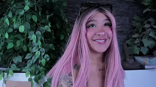miss_danika from StripChat