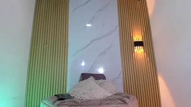 MISS_DULCE_ from StripChat is Freechat