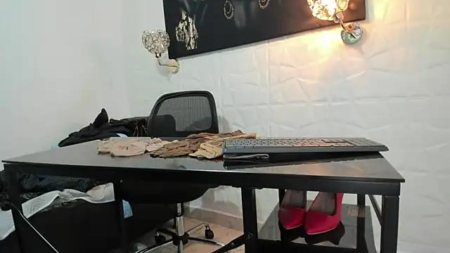 miss_lucero1 from StripChat