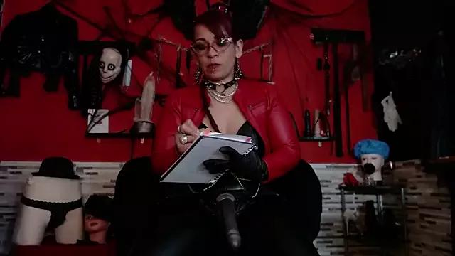 Miss_Mirandaa from StripChat