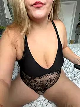 miss_pixie69X from StripChat is Freechat