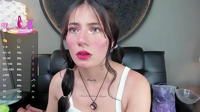 miss_sharlotte18 from StripChat