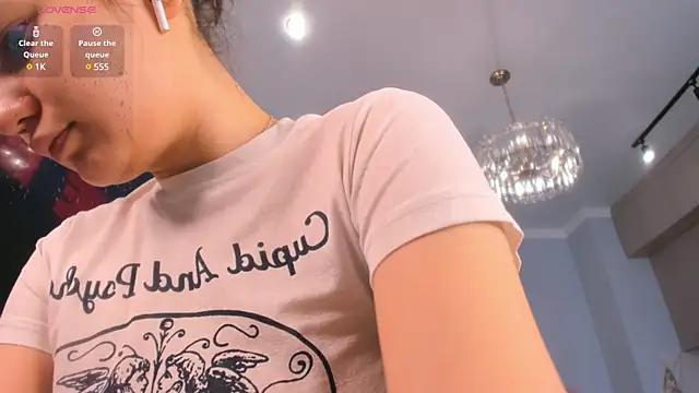 miss_shine from StripChat