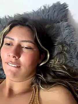 miss_silvia from StripChat is Freechat