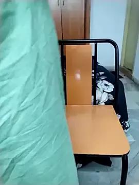 Miss_sruthi from StripChat is Freechat