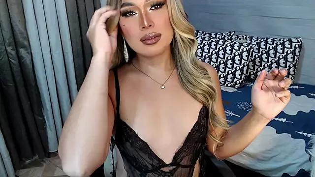 Missavacroft from StripChat