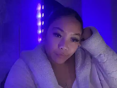 MissCherryyxox from StripChat