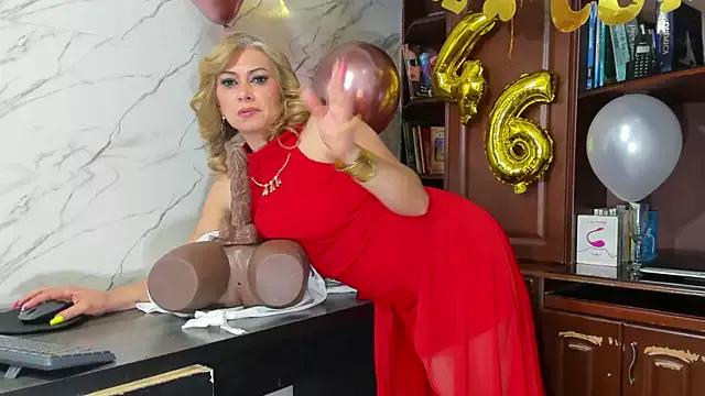 MissEscarleth from StripChat
