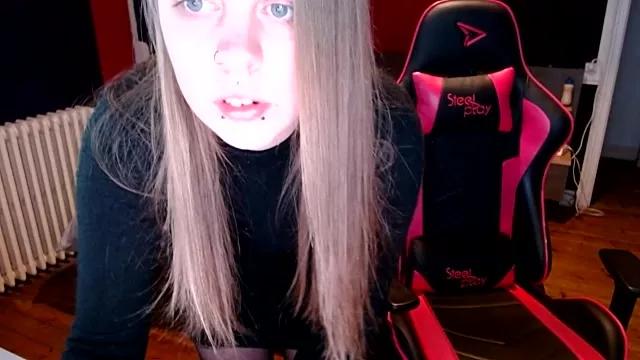 MissGirly from StripChat