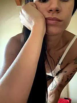 missgiuuuli from StripChat