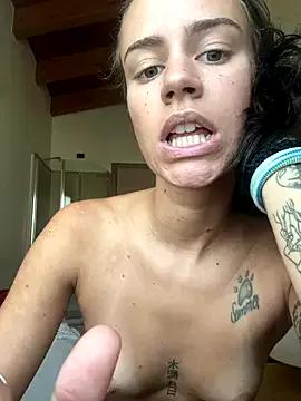 missgiuuuli from StripChat is Freechat