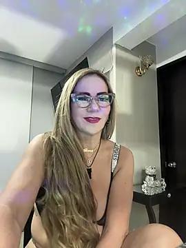 MISSLADYHONSON from StripChat