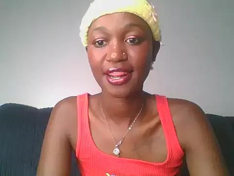 MissLilly1 from StripChat is Freechat