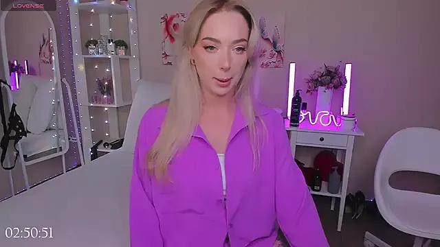 MissLisaX from StripChat