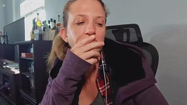 MissMera from StripChat