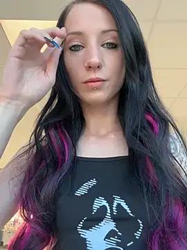 MissMidnightUK from StripChat
