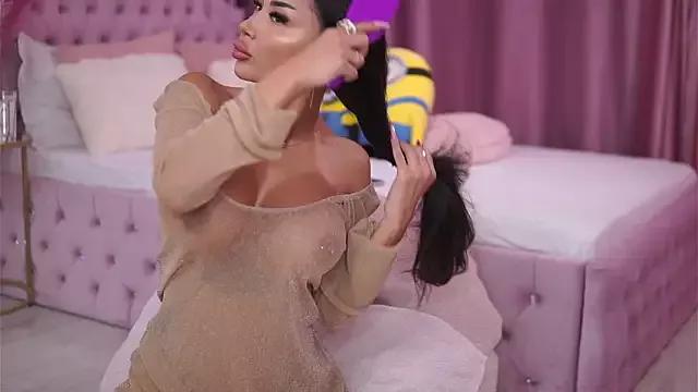 MissMooon from StripChat is Freechat