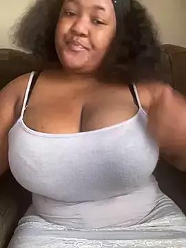 Missmoox24 from StripChat