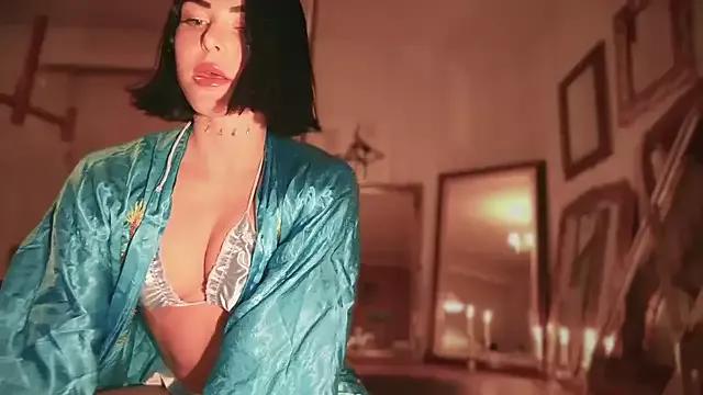 missninasparkle from StripChat
