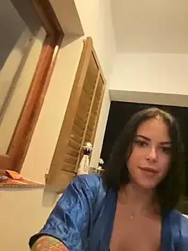 missninasparkle from StripChat is Freechat