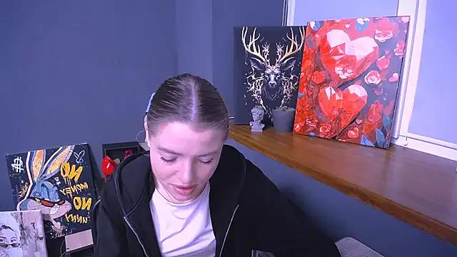 MissOliviaa_ from StripChat is Freechat