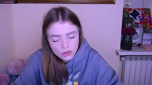 MissOliviaa_ from StripChat