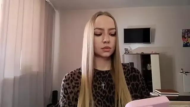 MissOyee webcams show profile image 