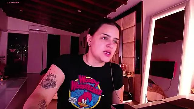 MissPuchi from StripChat