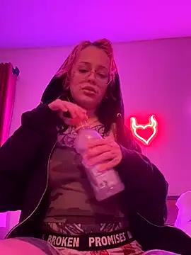 MissRomero from StripChat