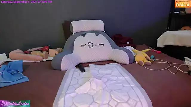 MissSluttyLeeloo from StripChat