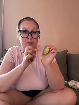 Misssmilf from StripChat