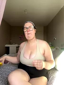 Misssmilf from StripChat