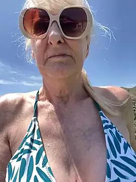 MissTaschaDivine from StripChat